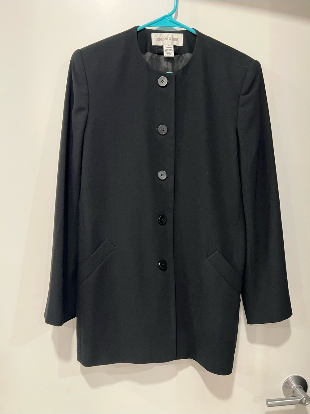VINTAGE Jones New York Black Collarless Button-Front Blazer
